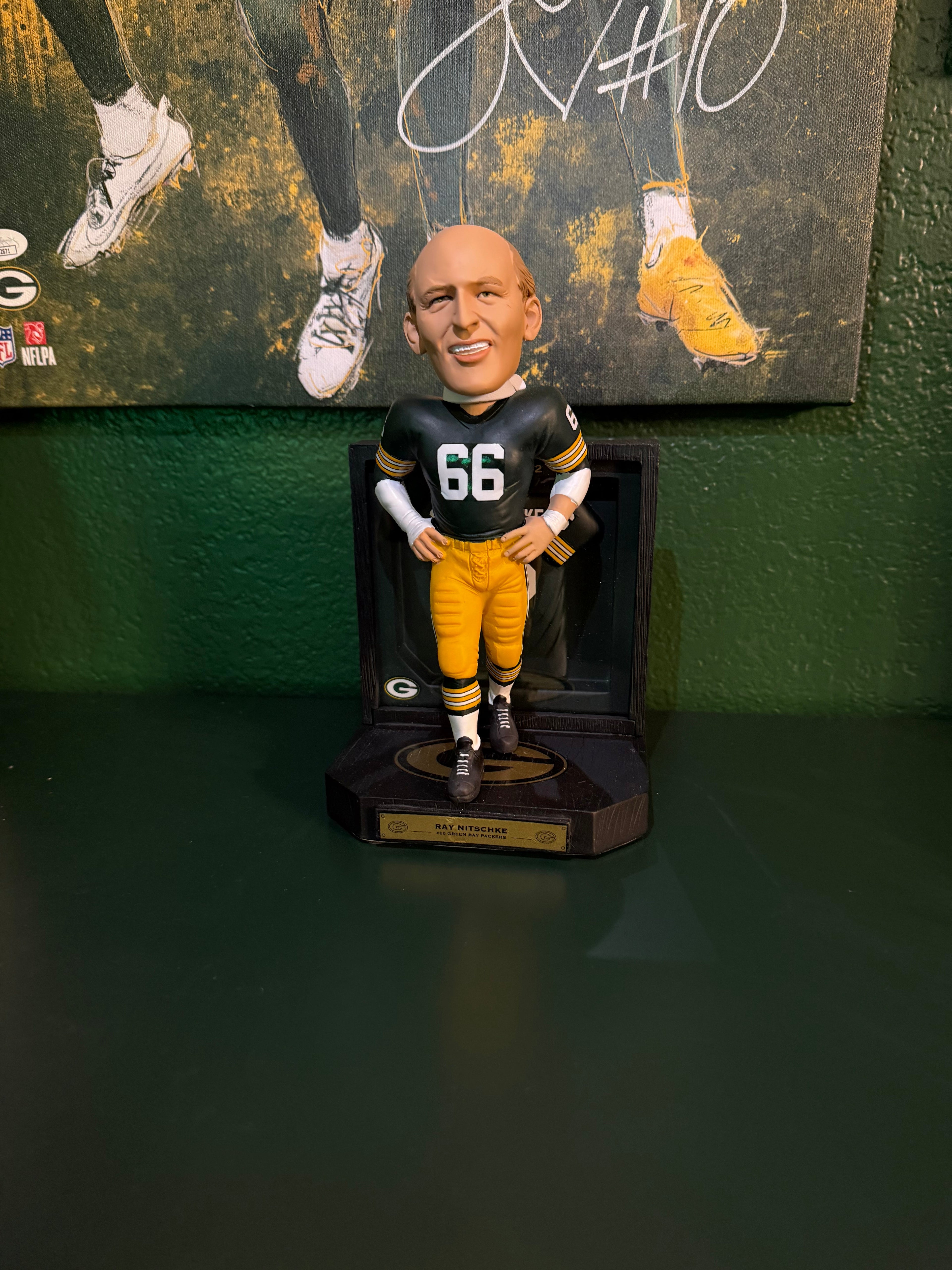 Bobbleheads/Collectibles