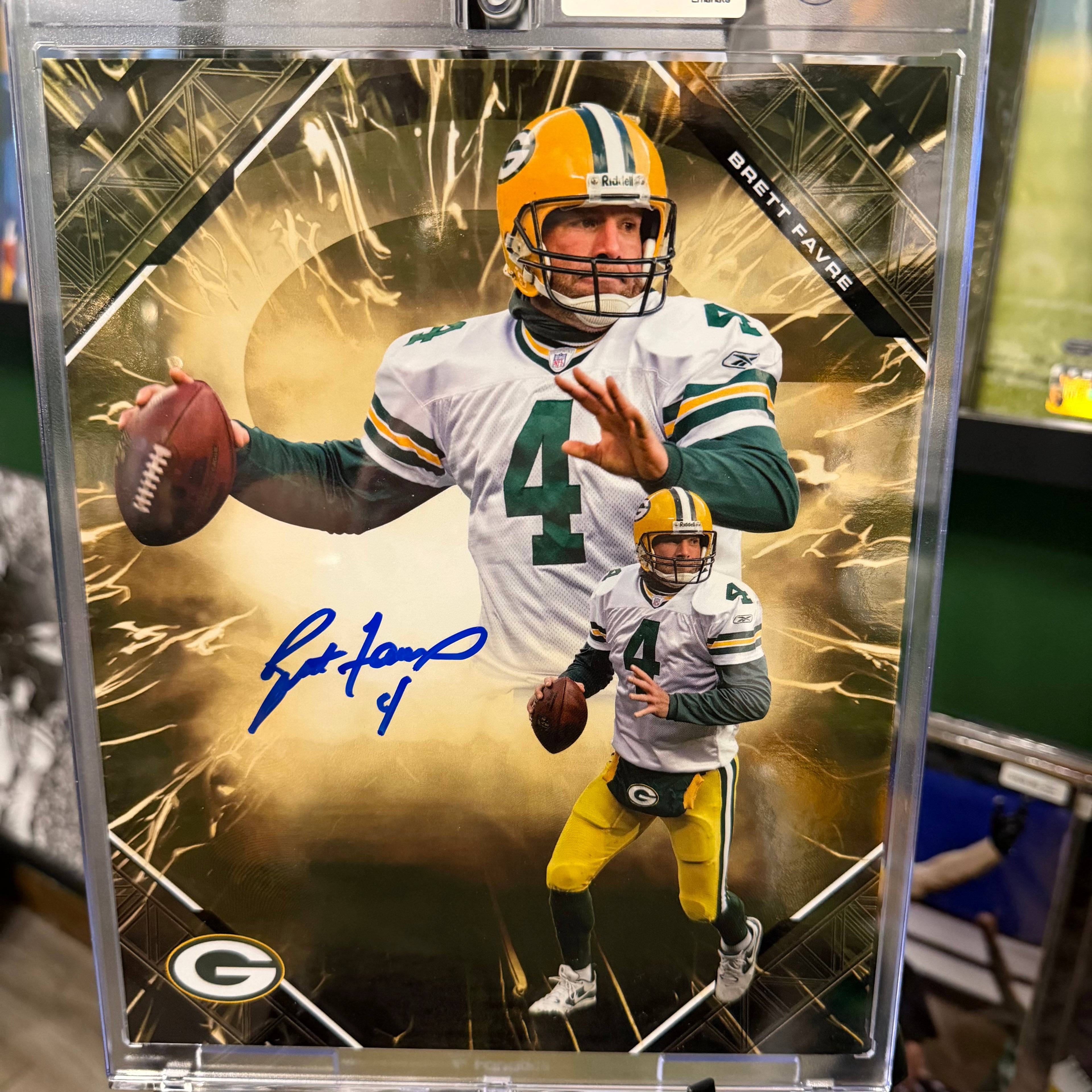 Brett Favre Signed Fanatics Emanate Gold /50