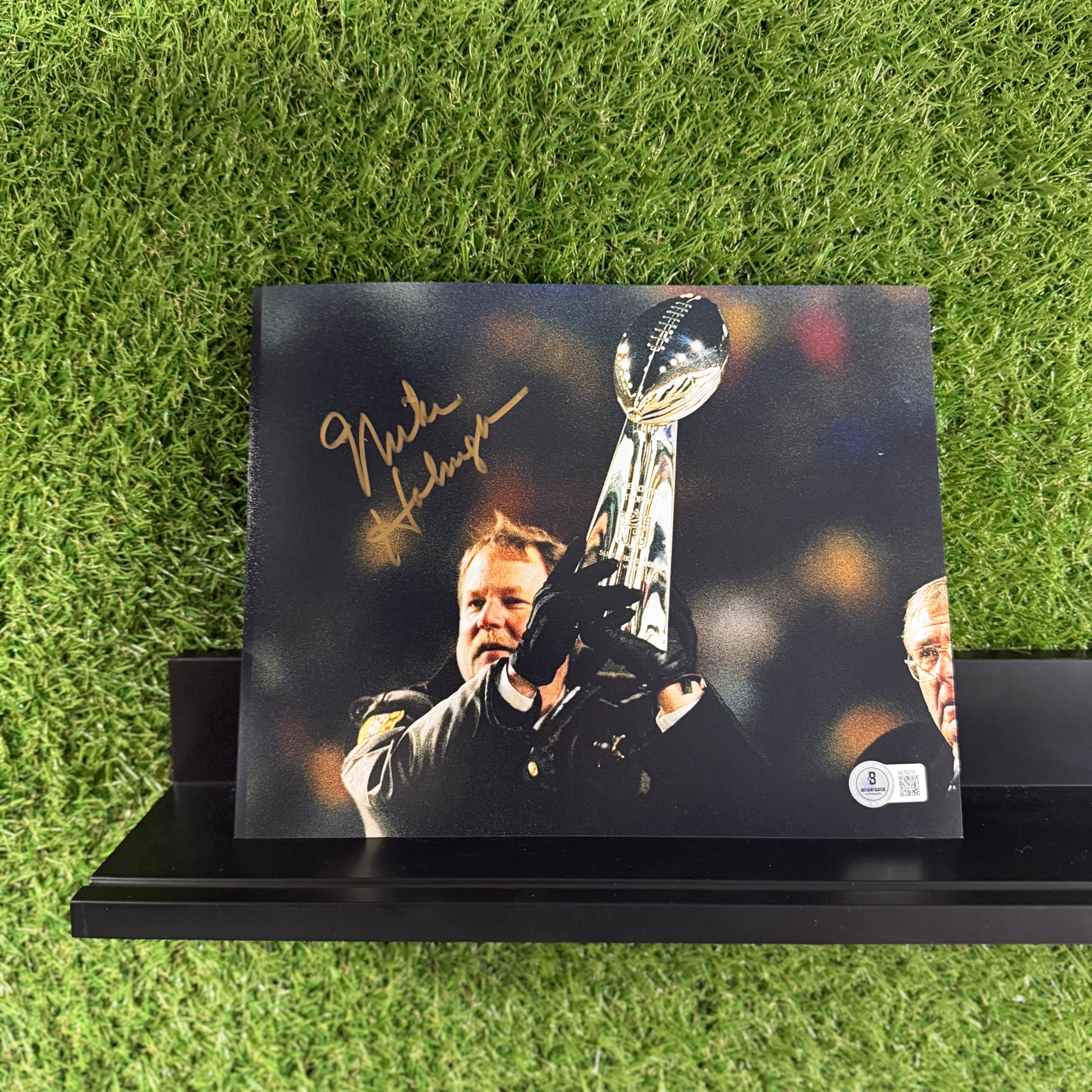 Mike Holmgren Signed 8x10
