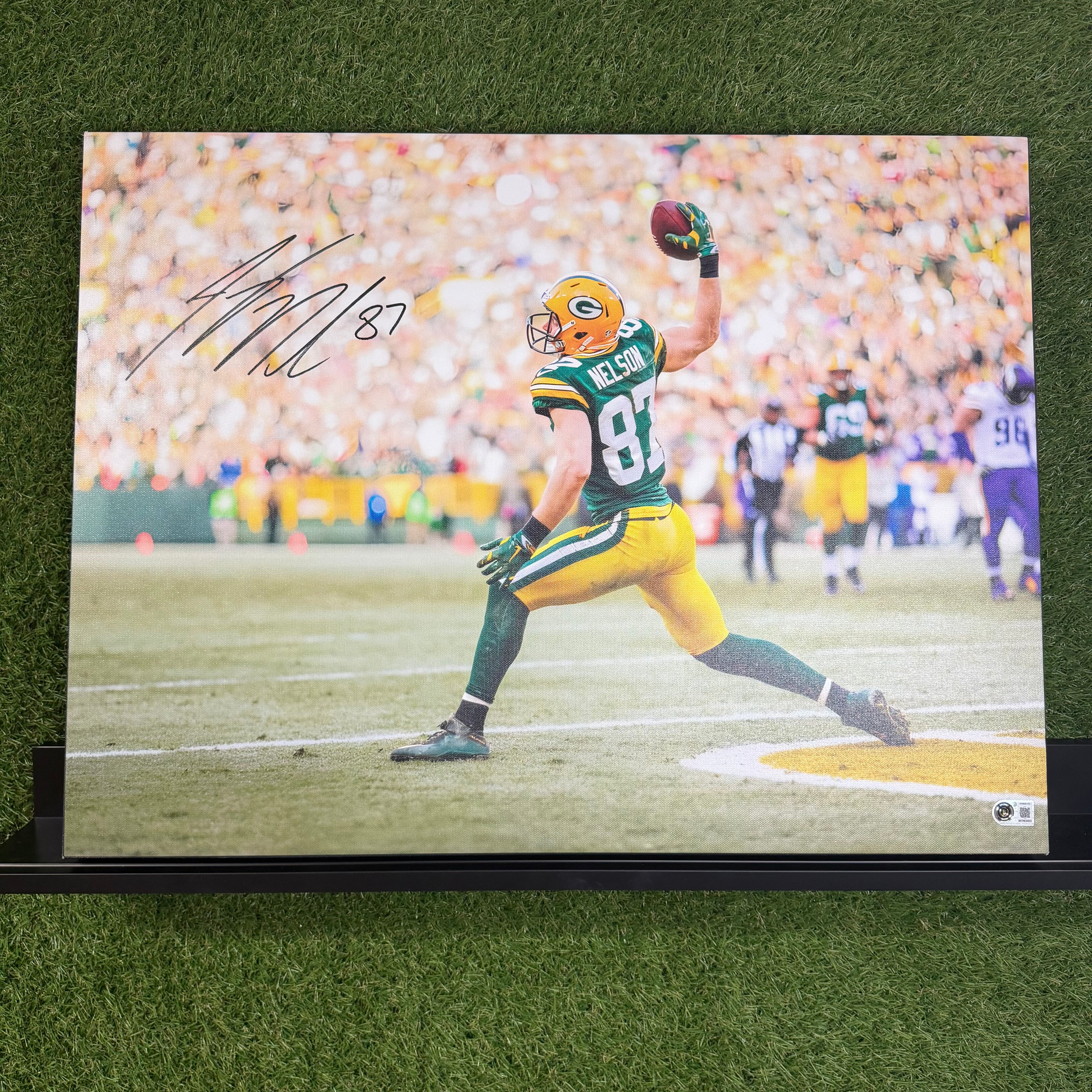 Packers Jordy Nelson Signed 18x24 Canvas