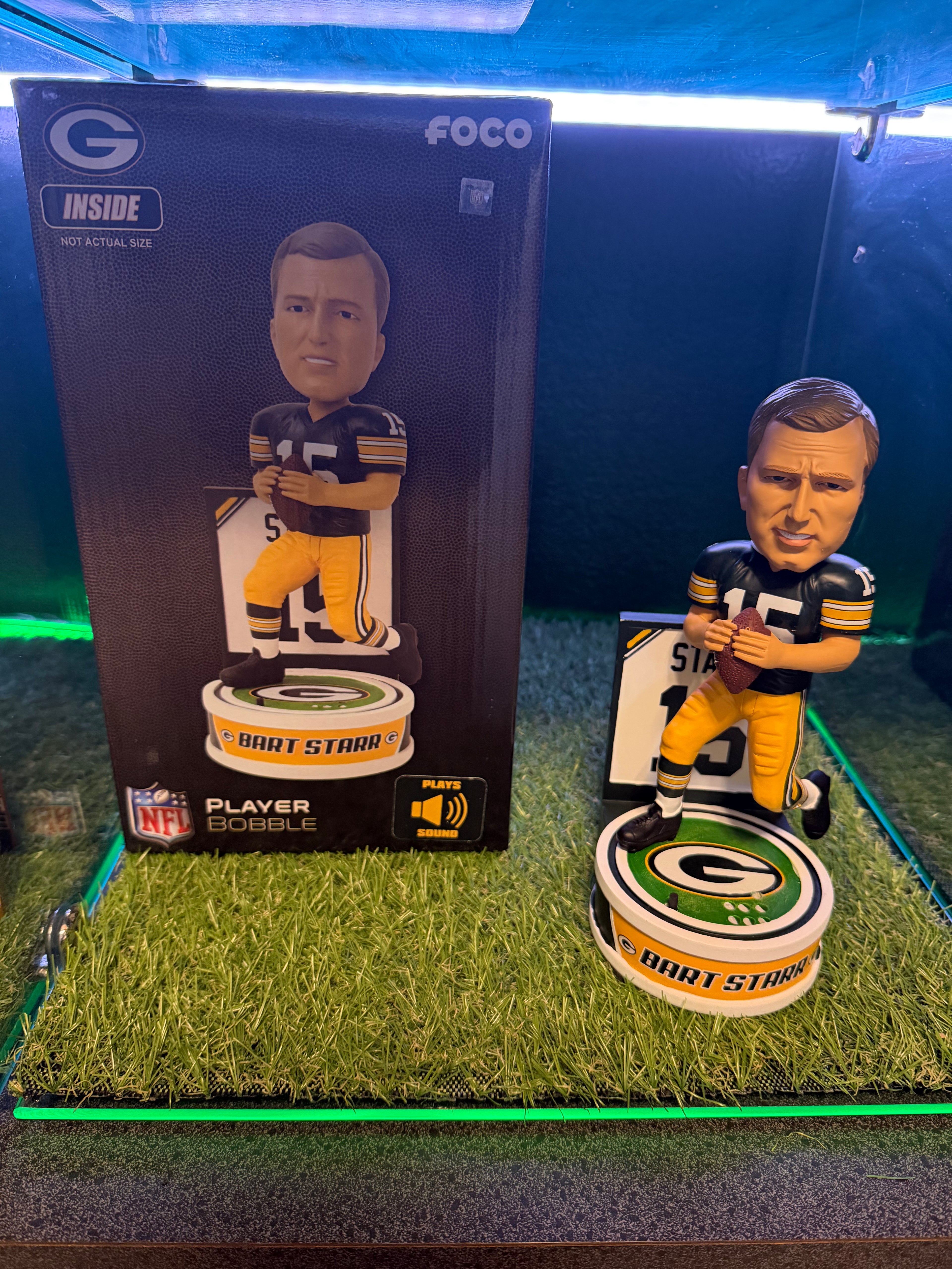 Bart Starr "GO PACK GO" Chanting Bobblehead
