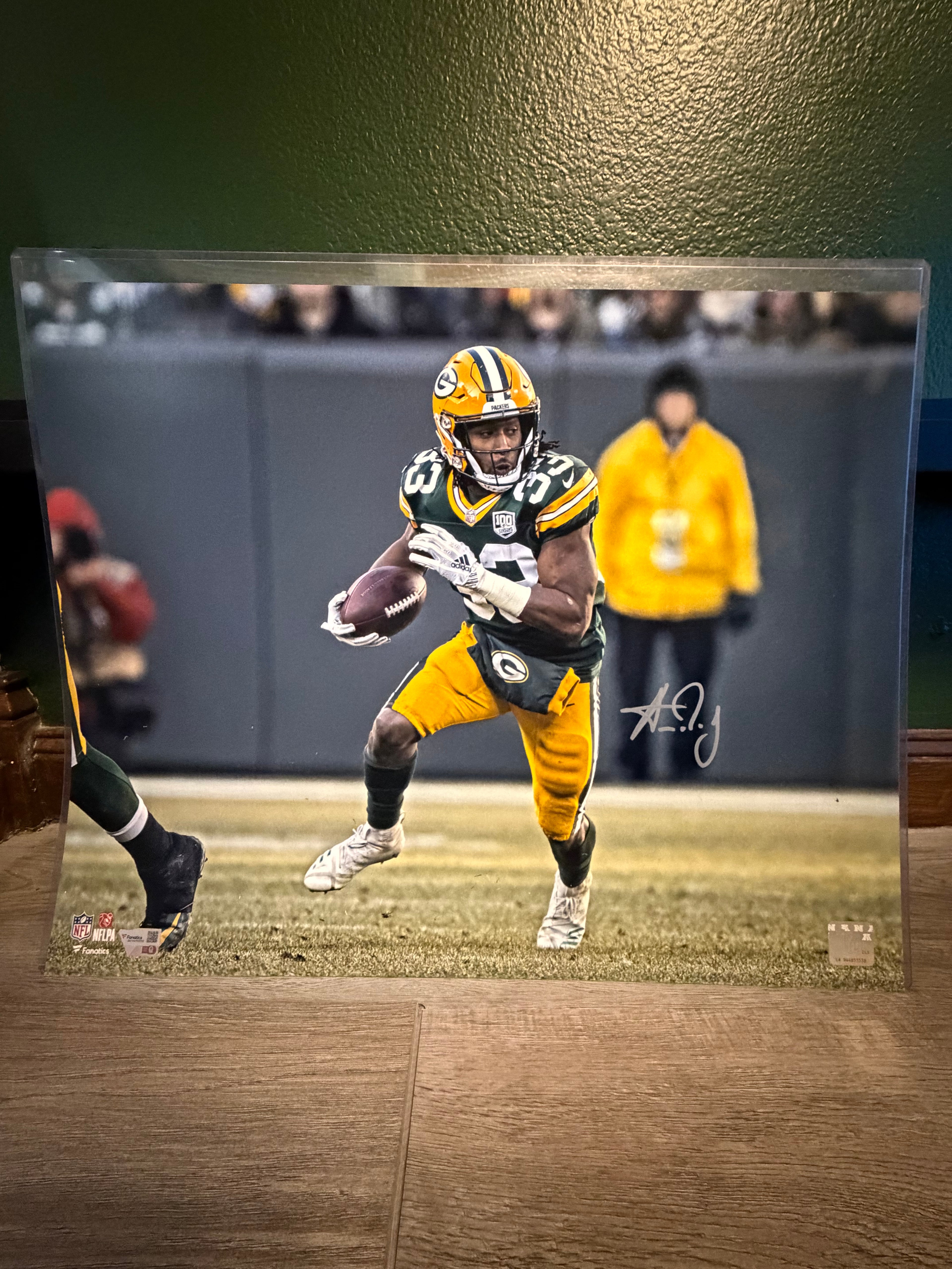 Aaron Jones Signed 16x20