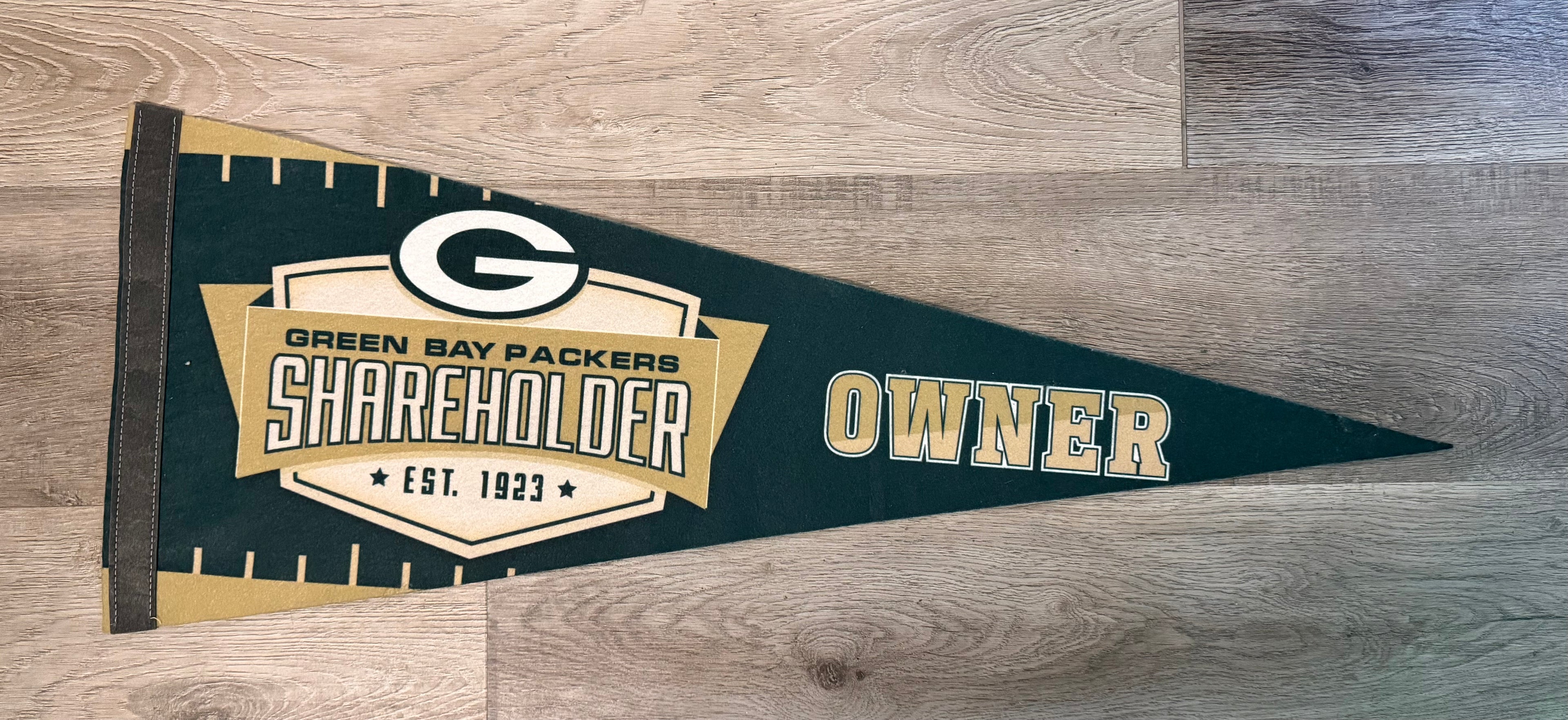 Packers Shareholder Pennant